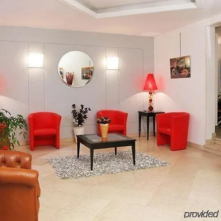 Chouette 3* Parigi